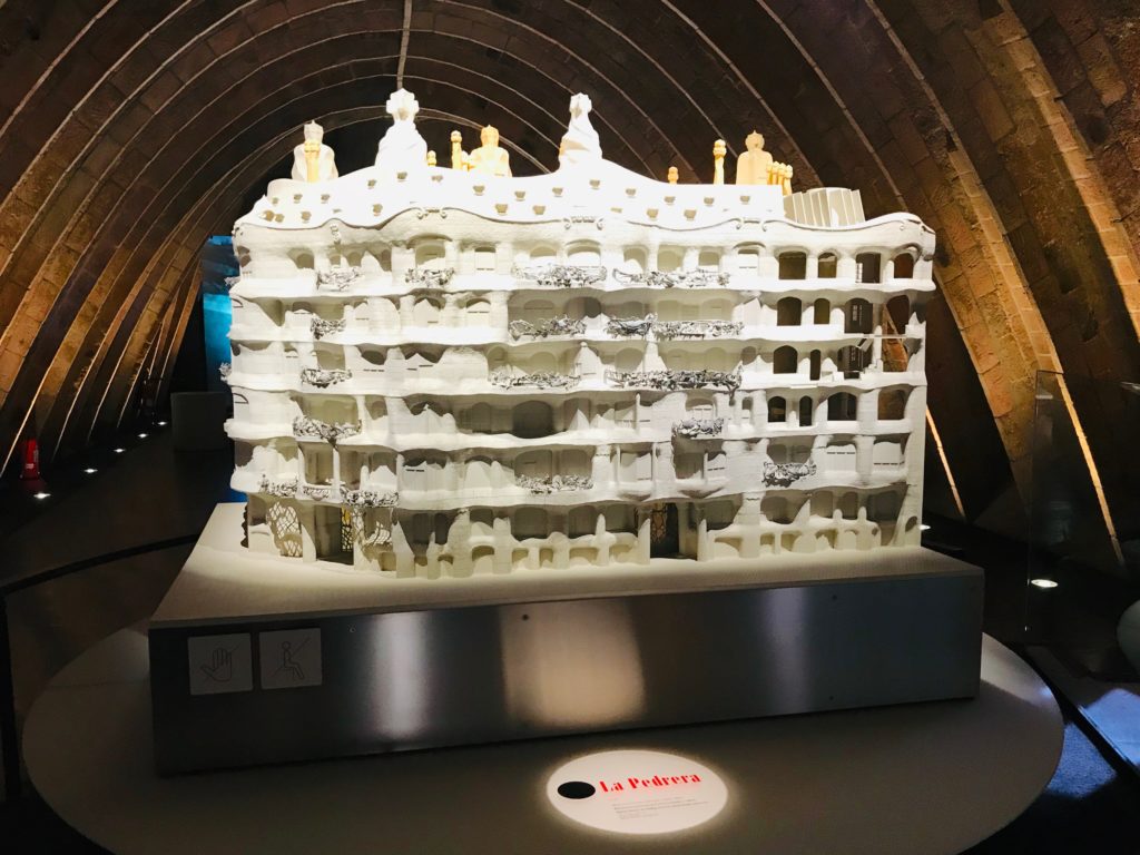 Casa Milà Model